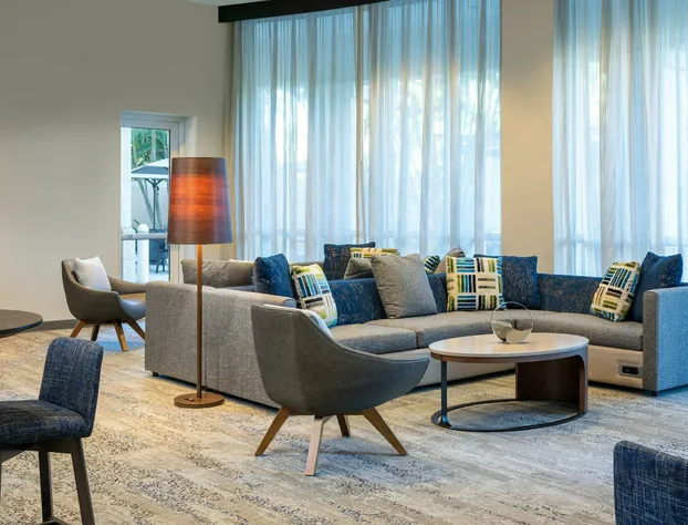 Courtyard by Marriott Fort Lauderdale Airport & Cruise Port hotel detail image 2