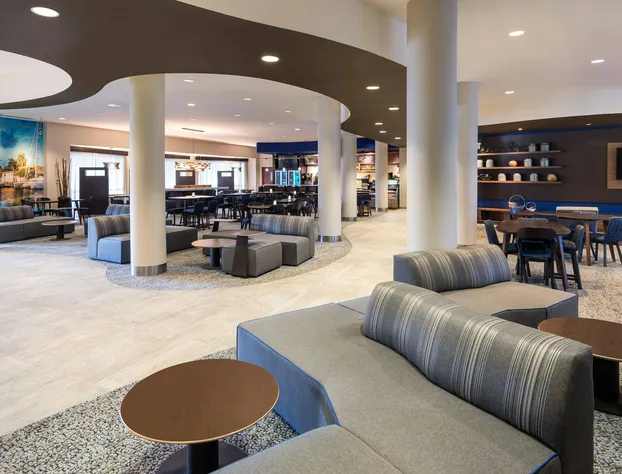 Courtyard by Marriott Fort Lauderdale Airport & Cruise Port hotel detail image 3