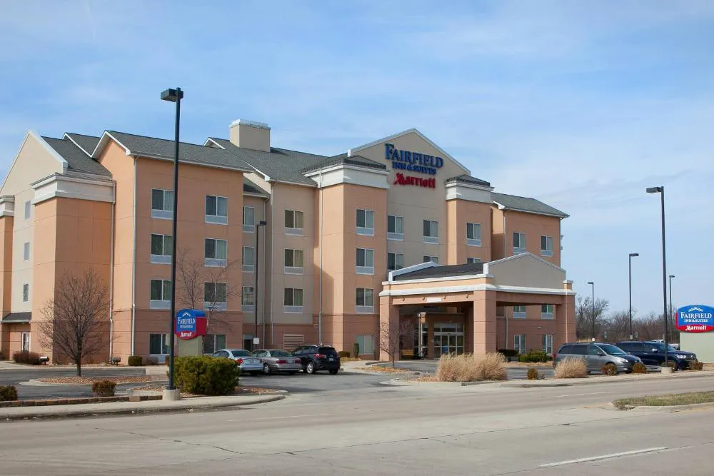 Fairfield Inn & Suites by Marriott Mt. Vernon Rend Lake hotel hero