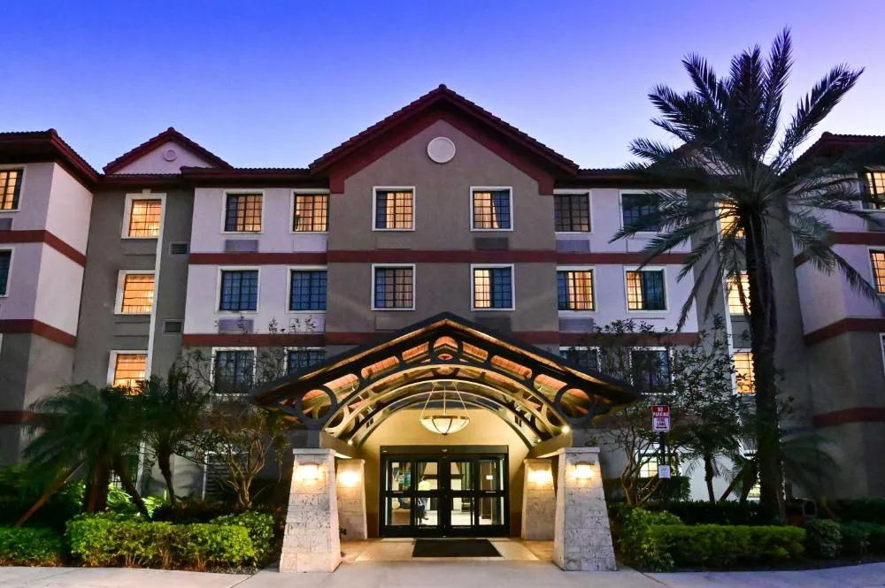 Sonesta ES Suites Fort Lauderdale Plantation hotel hero
