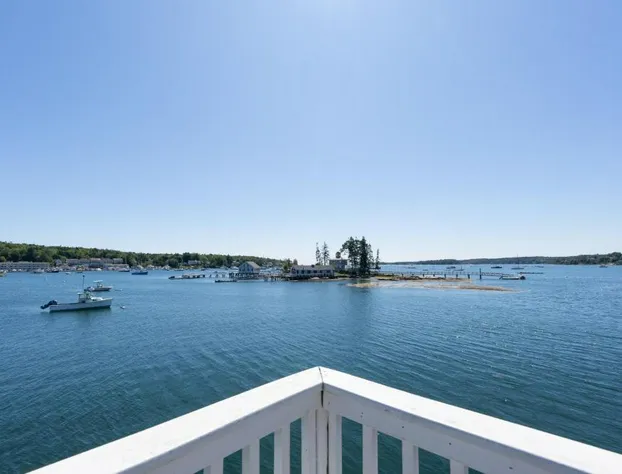 Tugboat Inn hotel detail image 4