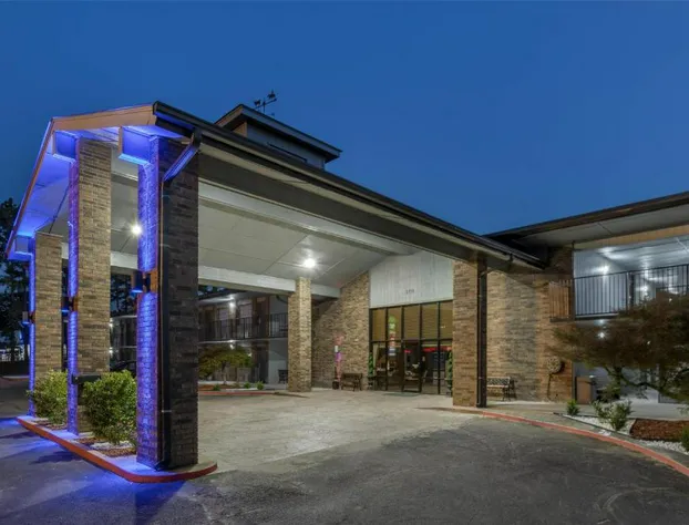 SureStay Plus Hotel By Best Western Poteau hotel detail image 3