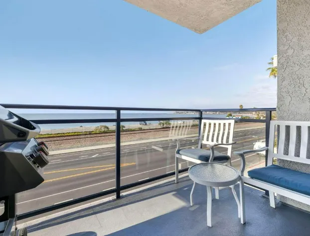 Hilton Vacation Club Riviera Beach & Shores hotel detail image 1