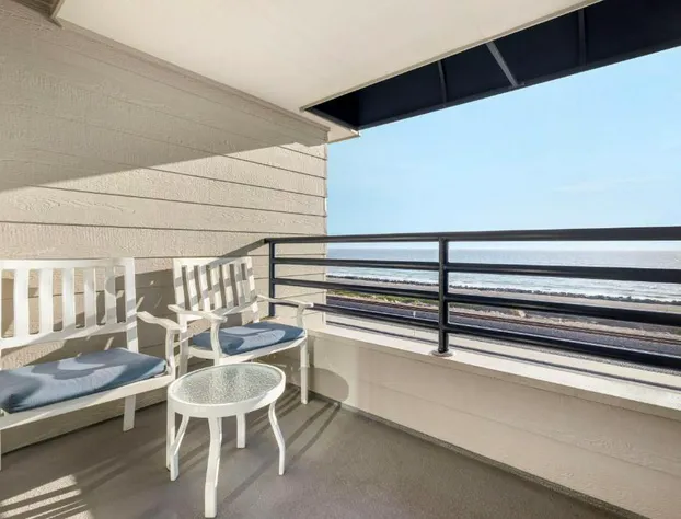 Hilton Vacation Club Riviera Beach & Shores hotel detail image 2