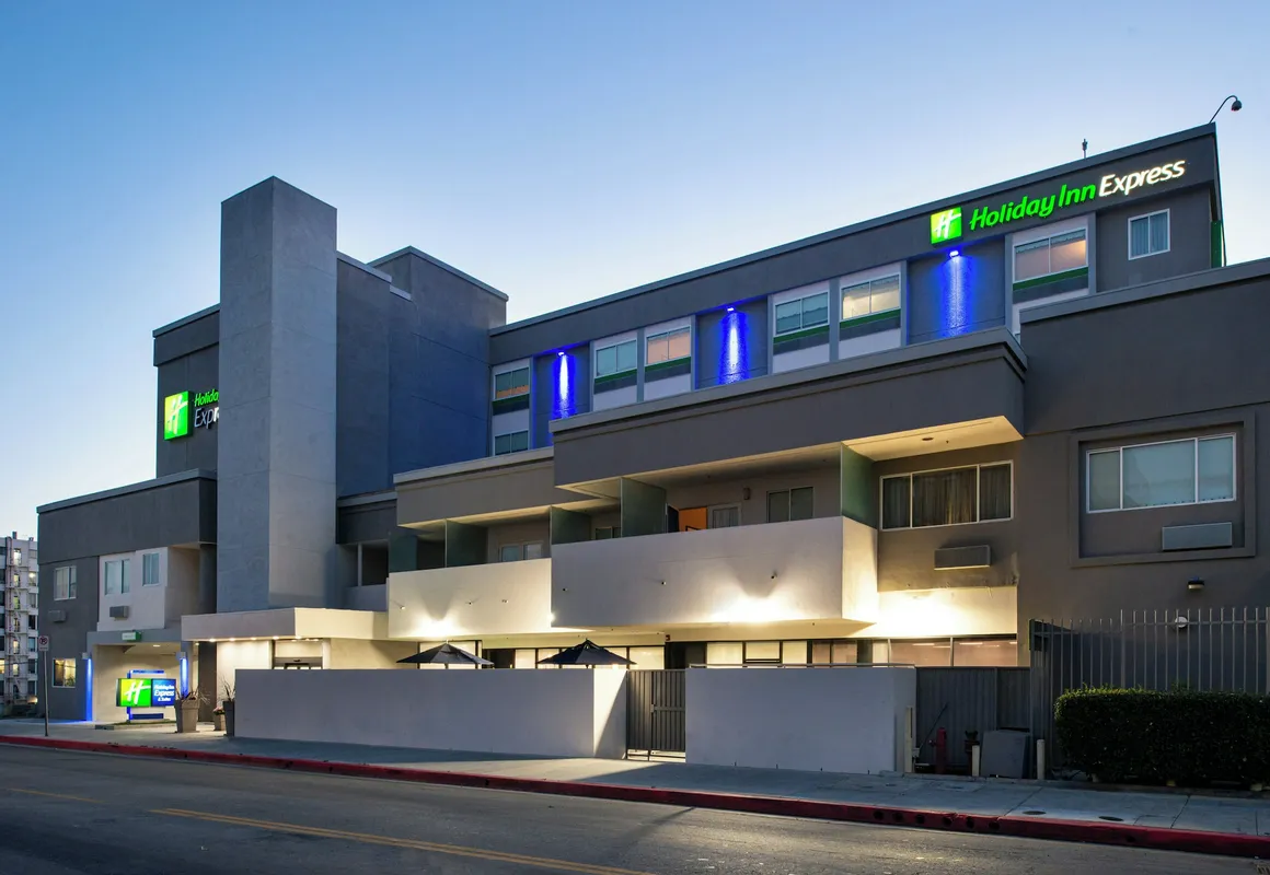 Holiday Inn Express & Suites Los Angeles Downtown West by IHG hotel hero