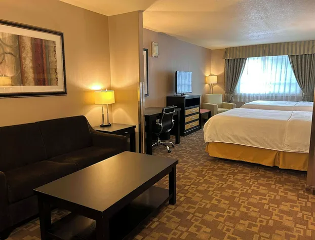 Hotel Dawson Creek, SureStay Collection By Best Western hotel detail image 1