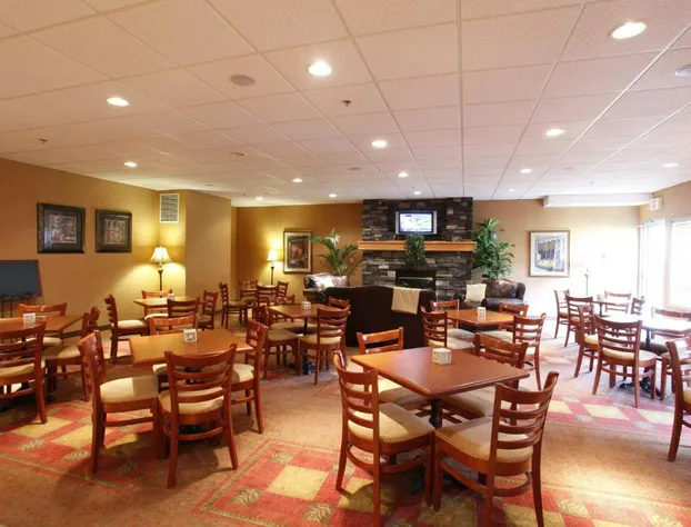 Pomeroy Inn and Suites Chetwynd hotel detail image 1