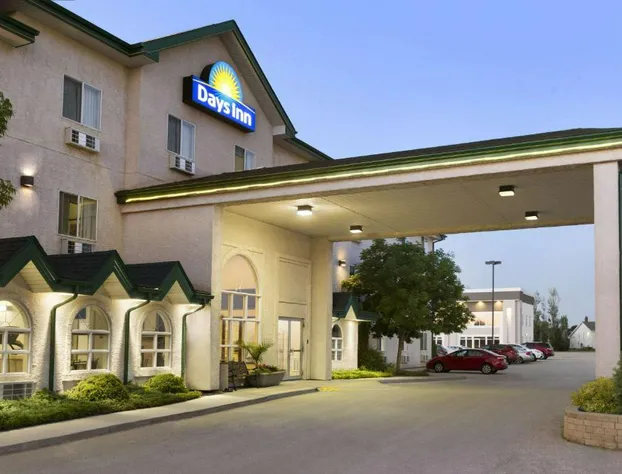 Days Inn by Wyndham Steinbach hotel detail image 1