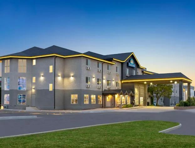 Days Inn by Wyndham Steinbach hotel detail image 3