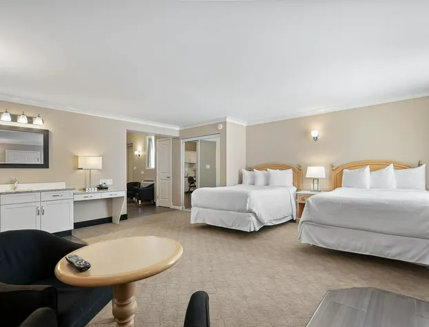 Glenwood Inn & Suites hotel detail image 4