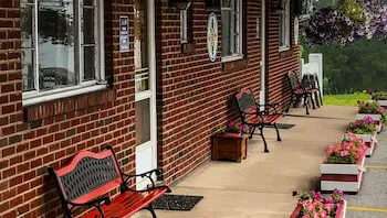 Judy's Motel Bedford hotel detail image 3