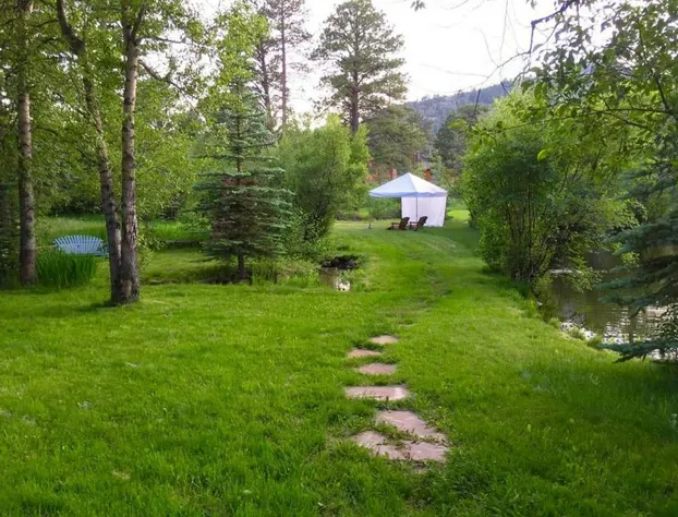 Riversong Inn Retreat hotel detail image 4