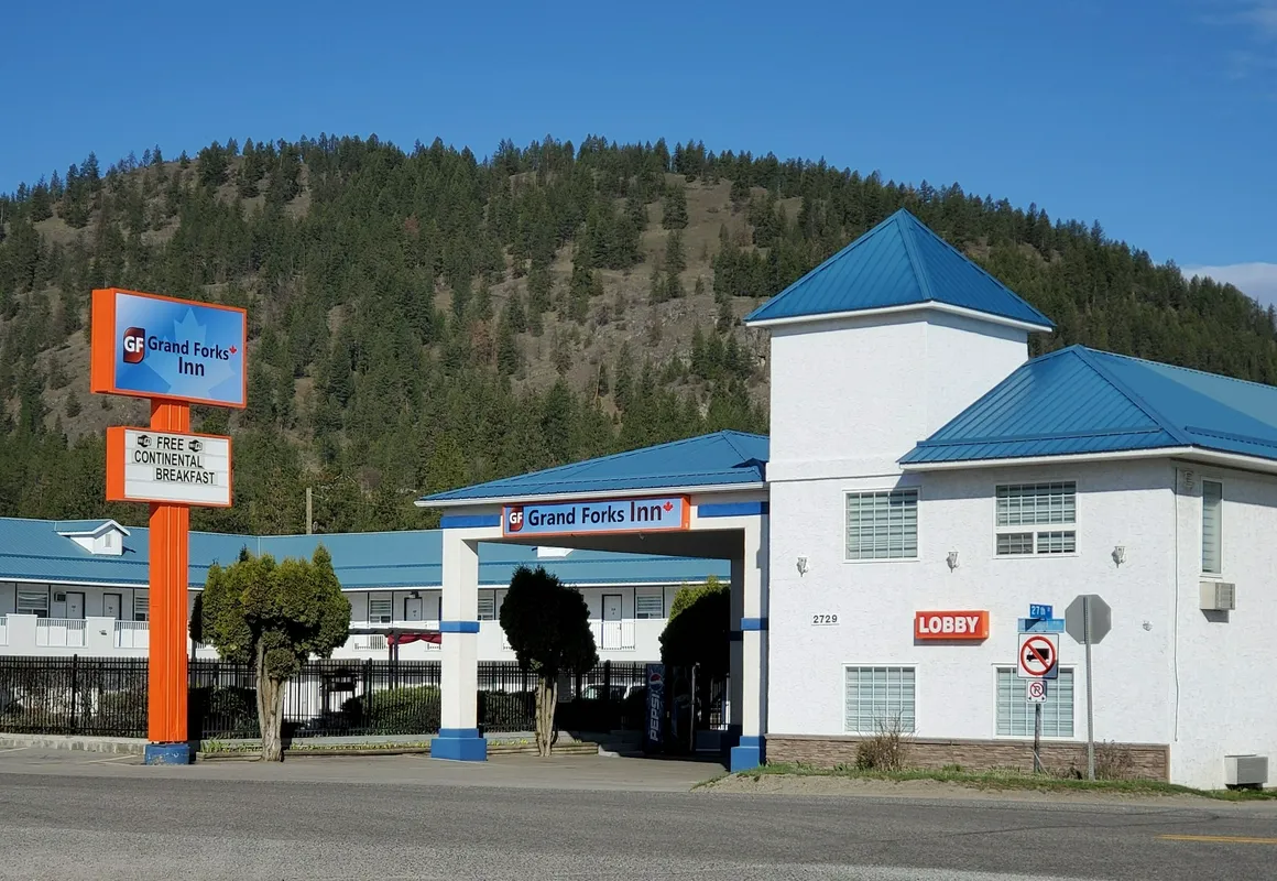 Grand Forks Inn hotel hero