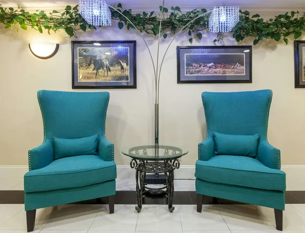 Super 8 by Wyndham Sulphur hotel detail image 2