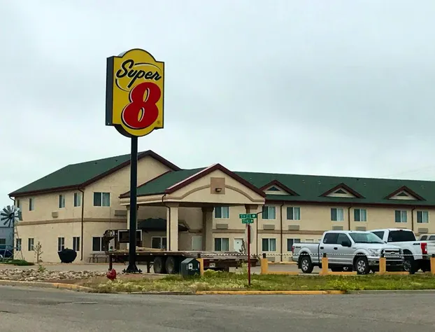 Super 8 by Wyndham Kindersley hotel detail image 3