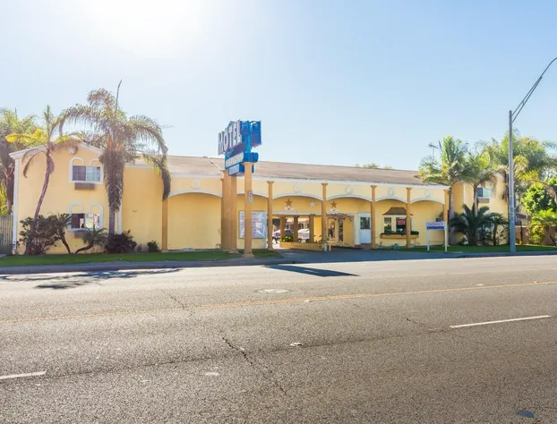 Colonial Pool & Spa Motel hotel detail image 3