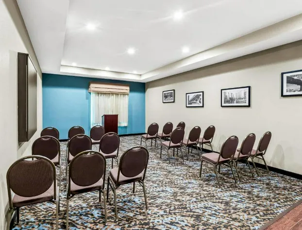 MainStay Suites Lufkin hotel detail image 3