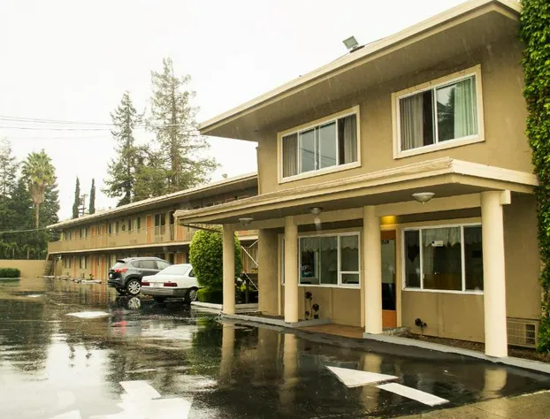 Budget Inn Redwood City hotel detail image 1