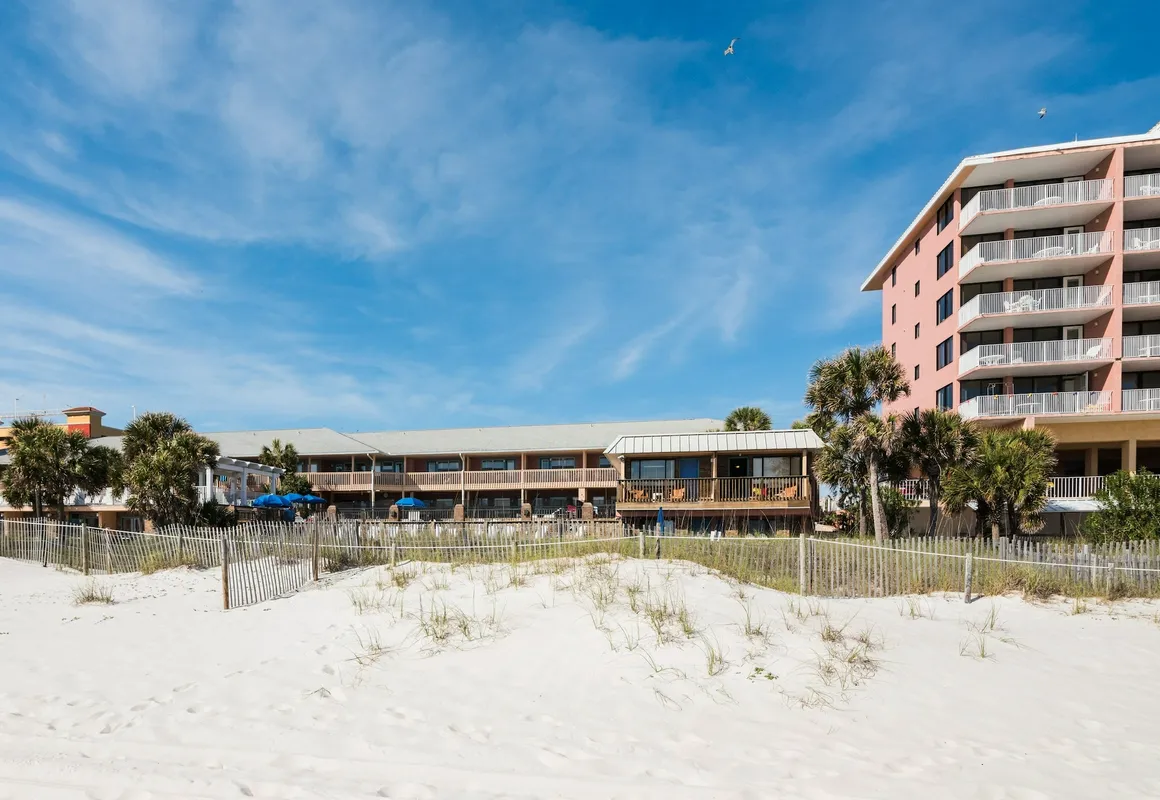 The Driftwood Lodge hotel hero