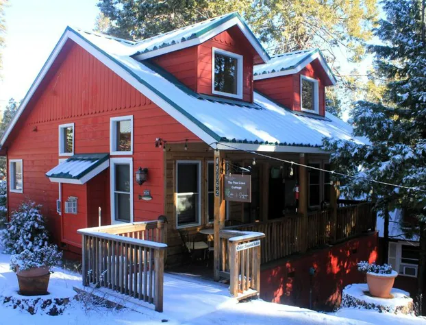 Elliott House Boutique Inn hotel detail image 2