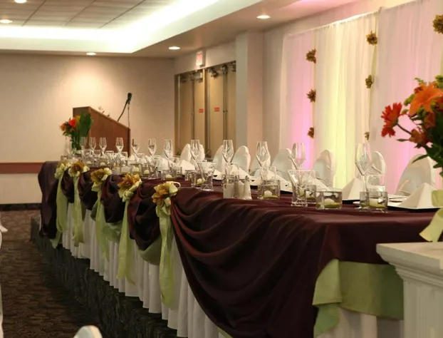 St. Albert Inn & Suites hotel detail image 3