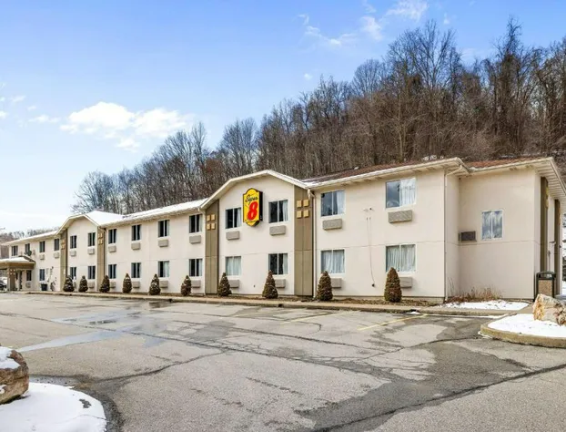Super 8 by Wyndham Pittsburgh/Monroeville hotel detail image 2