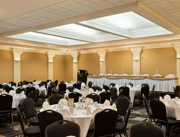 Royal Hotel Regina, Trademark Collection by Wyndham hotel detail image 3