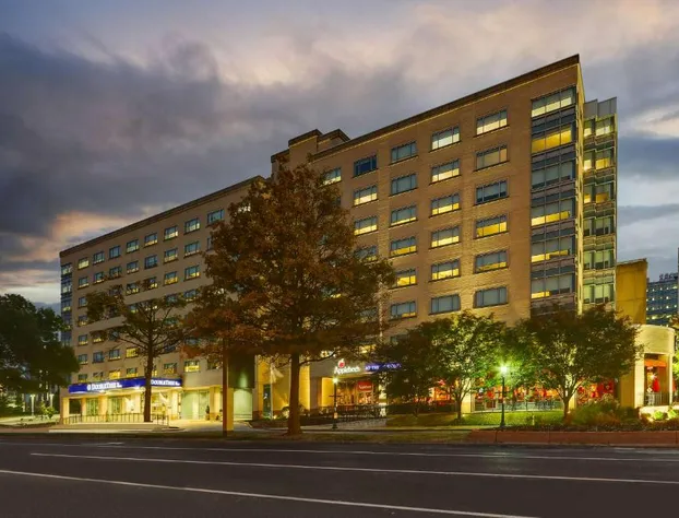 DoubleTree by Hilton St. Louis Forest Park hotel detail image 3