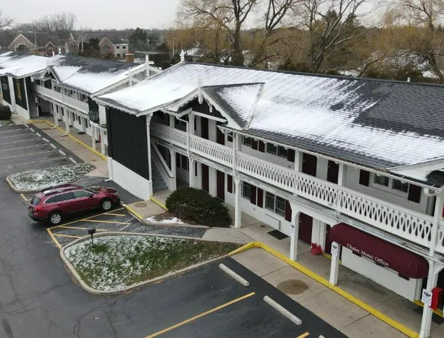 Chalet Motel Mequon hotel detail image 3