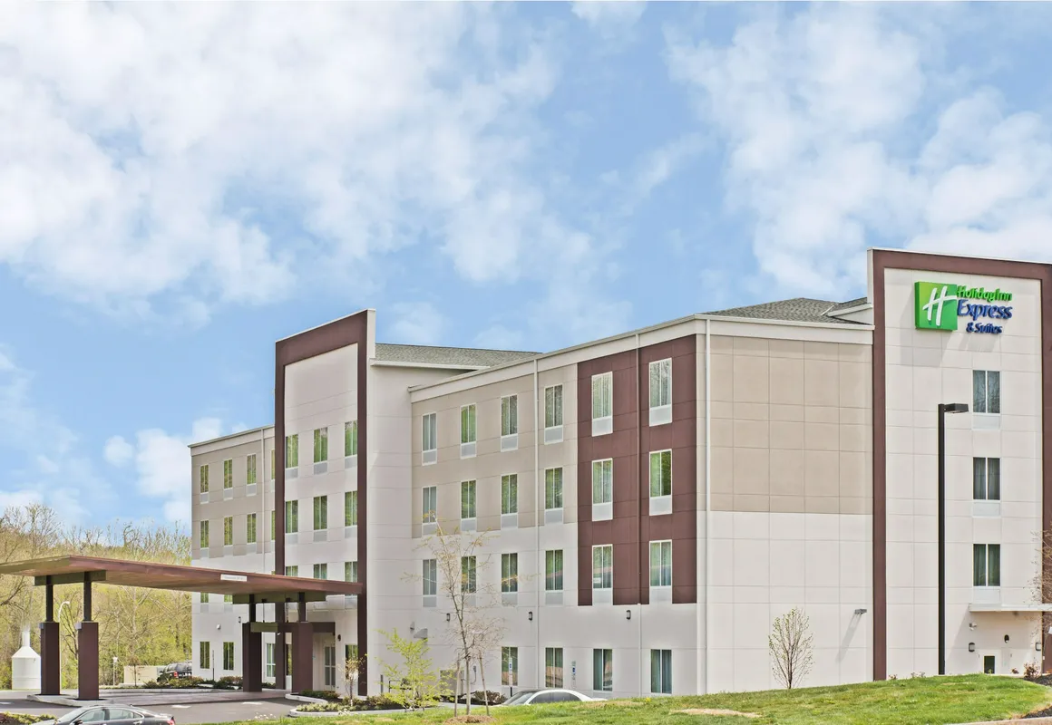 Holiday Inn Express & Suites New Cumberland by IHG hotel hero