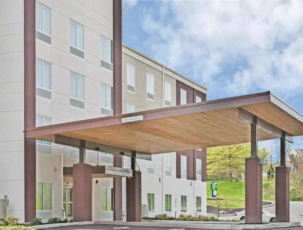 Holiday Inn Express & Suites New Cumberland by IHG hotel detail image 3