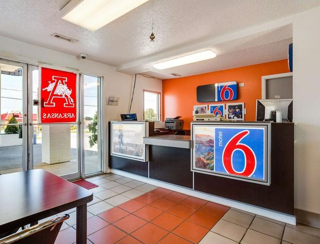 Motel 6-Fayetteville AR hotel detail image 2
