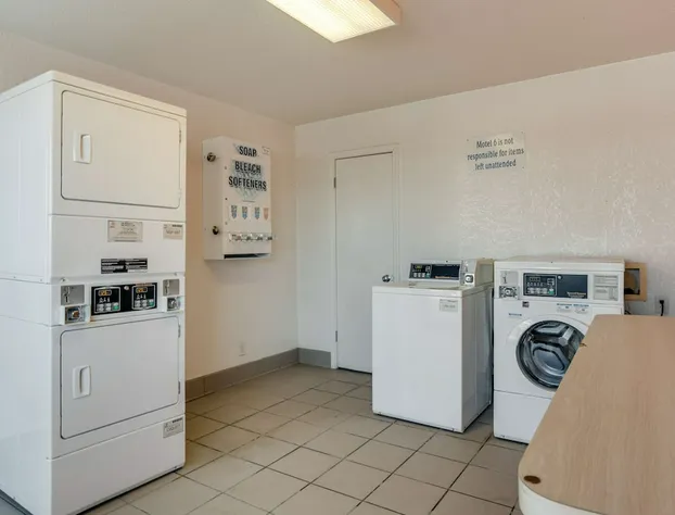 Motel 6 Fayetteville, AR hotel detail image 3