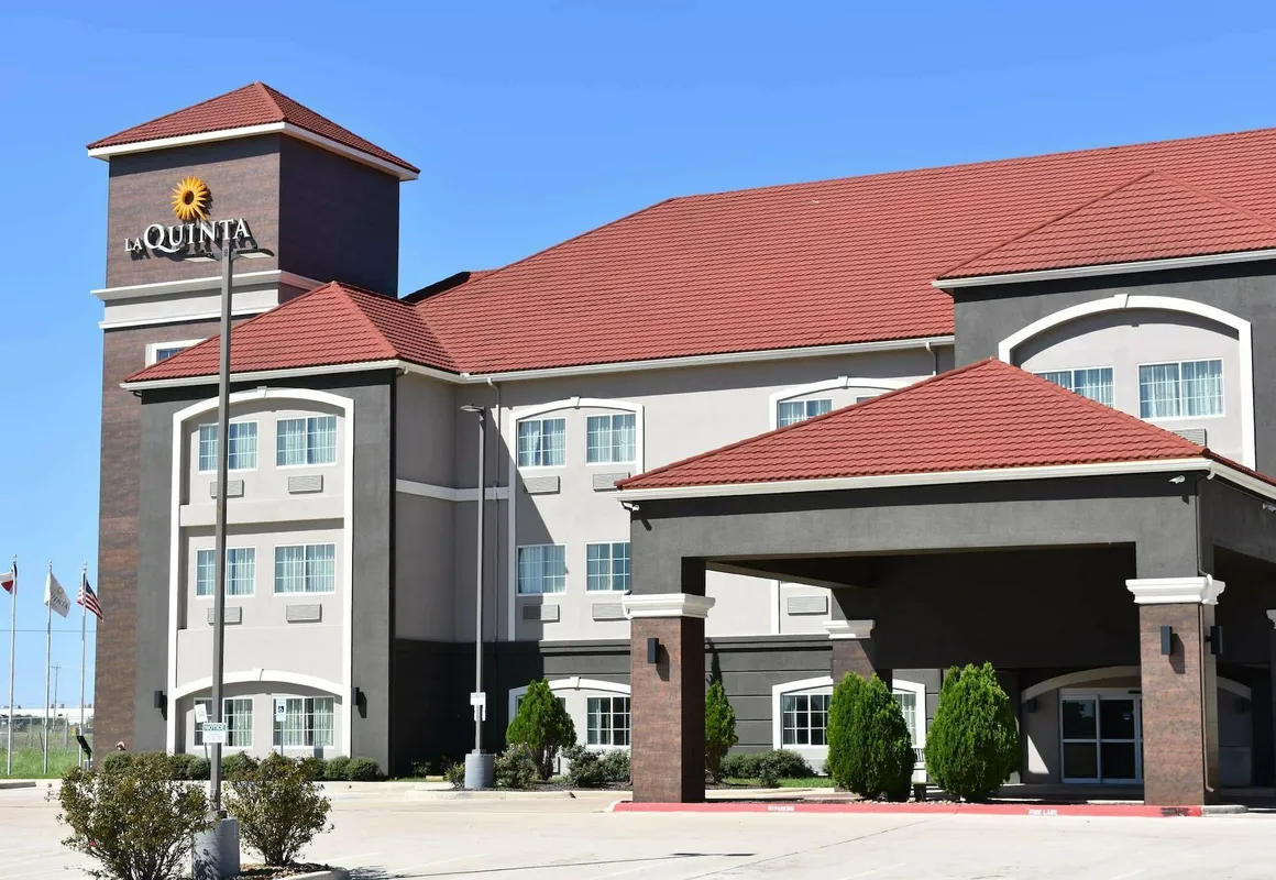 La Quinta Inn & Suites by Wyndham Kyle - Austin South hotel hero