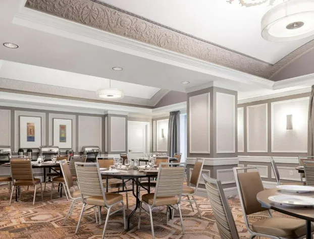 Courtyard by Marriott St. Louis Downtown/Convention Center hotel detail image 3