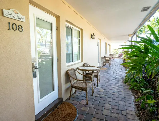 The Capri at Siesta hotel detail image 3