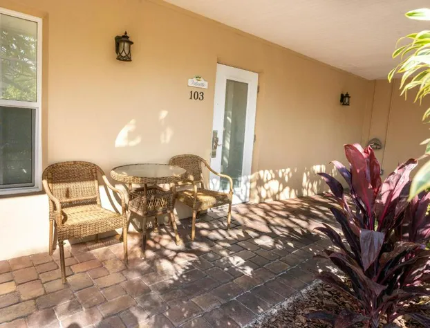 The Capri at Siesta hotel detail image 4