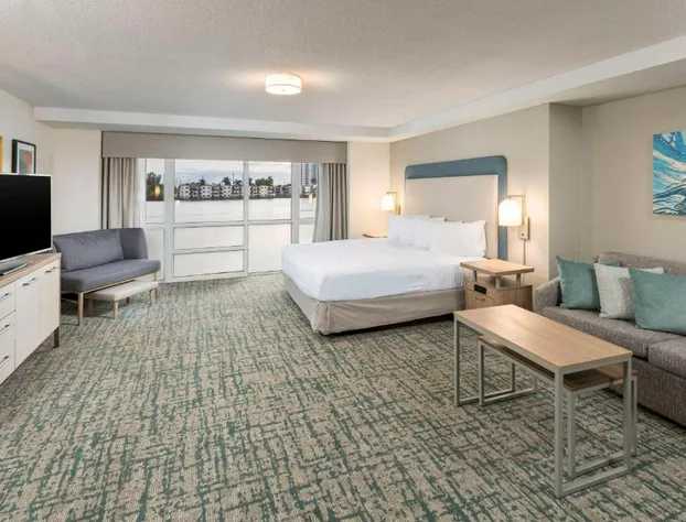Homewood Suites by Hilton Miami-Airport/Blue Lagoon hotel detail image 3