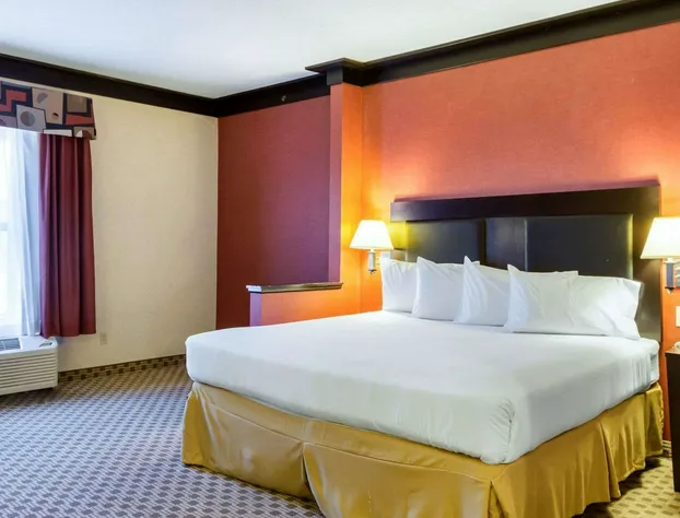 Quality Inn & Suites Oakwood Village - Cleveland South hotel detail image 4