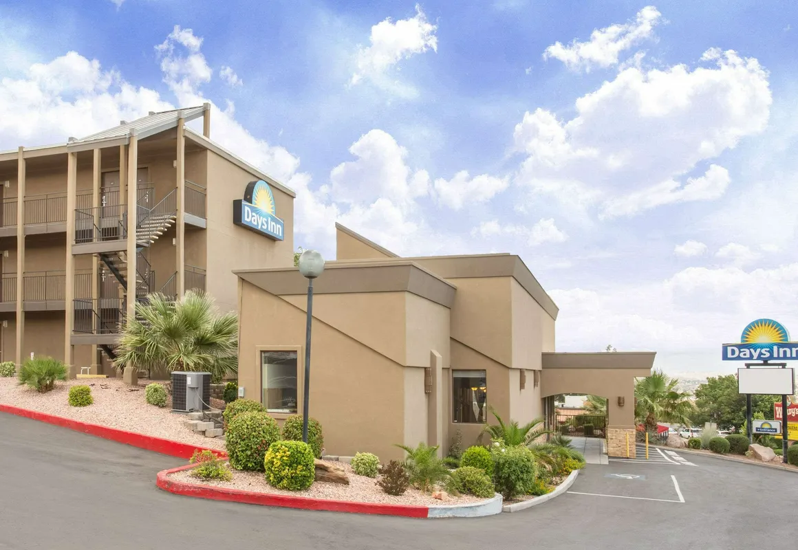 Days Inn by Wyndham St. George hotel hero