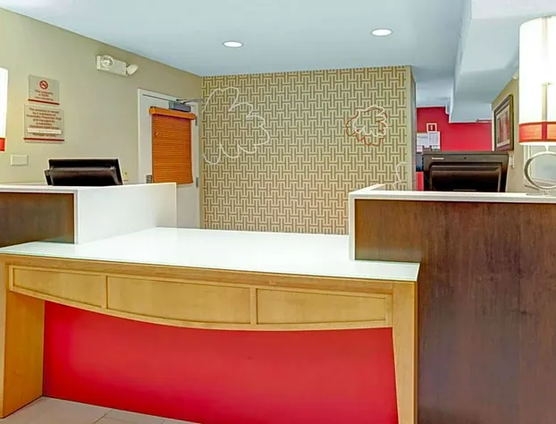 MainStay Suites Northbrook Wheeling hotel detail image 1