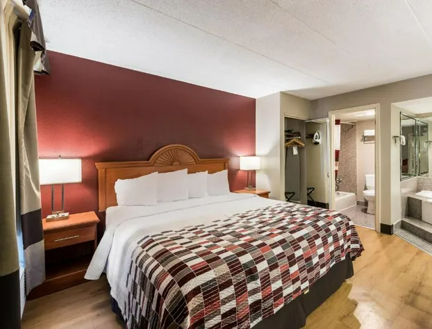 Red Roof Inn Morton Grove hotel detail image 3