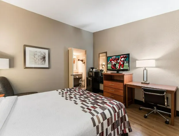 Red Roof Inn Morton Grove hotel detail image 4