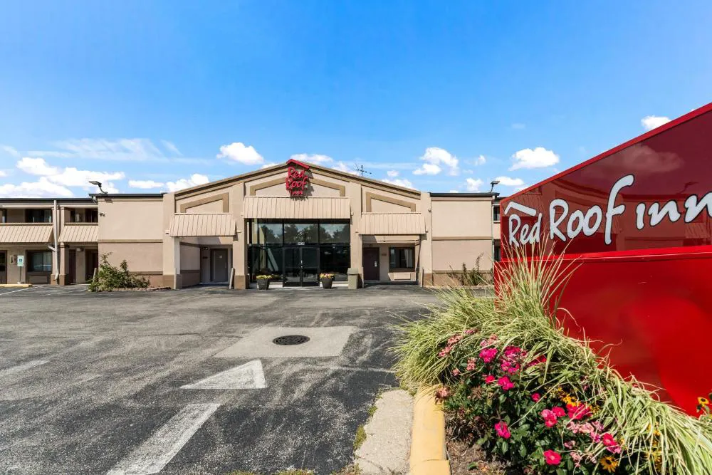 Red Roof Inn Morton Grove hotel hero