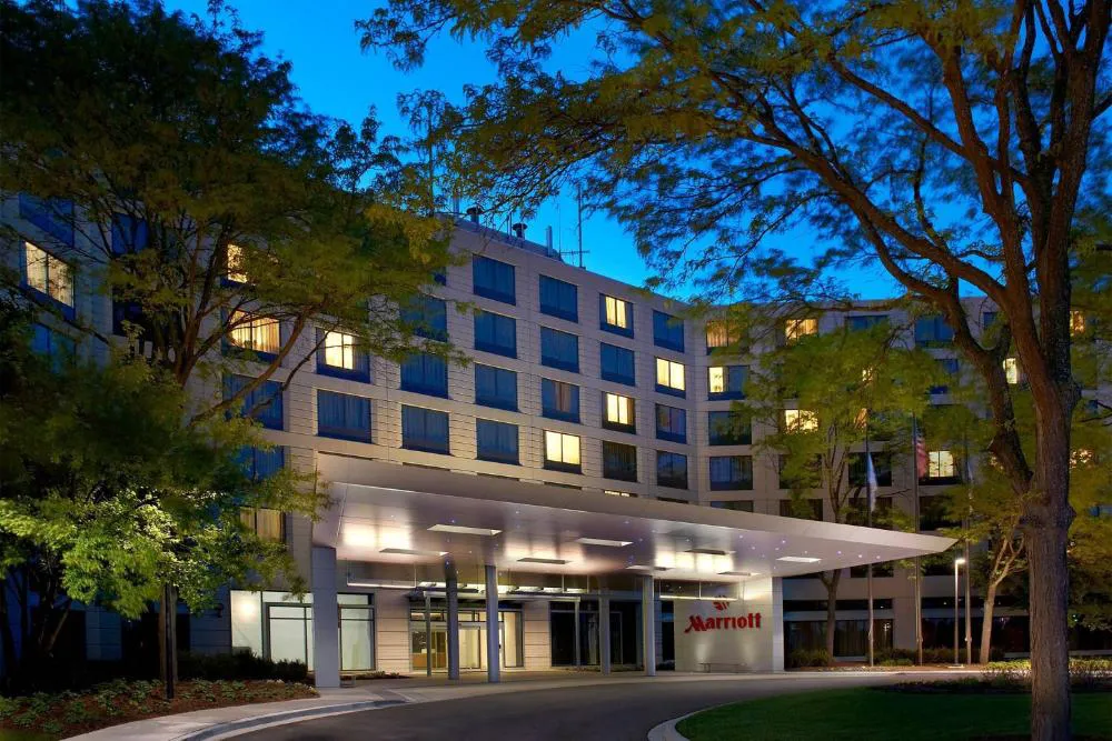 Chicago Marriott Naperville hotel hero