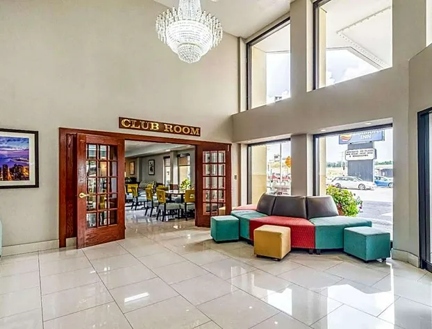 Comfort Inn Convention Center-Chicago O'hare Airport hotel detail image 2