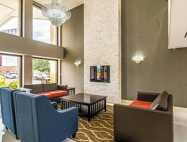 Comfort Inn Convention Center-Chicago O'hare Airport hotel detail image 4