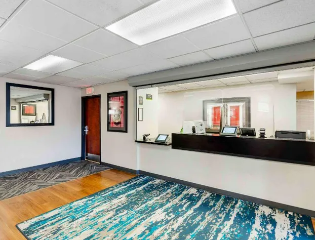 Extended Stay America Select Suites Chicago Naperville West hotel detail image 4