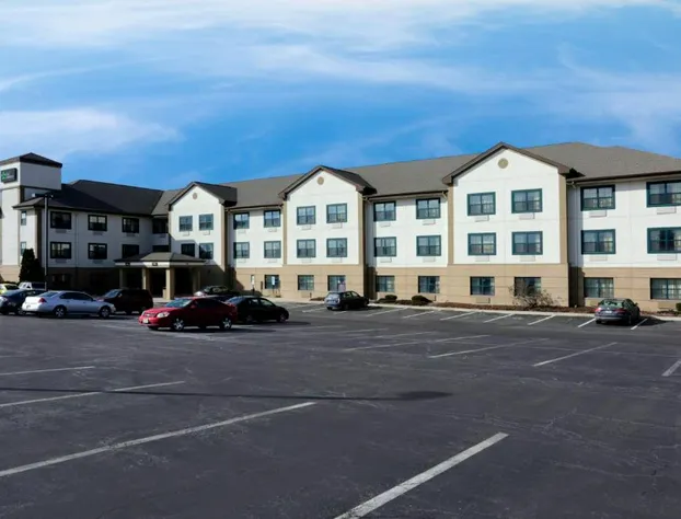 Extended Stay America Select Suites Chicago Lisle hotel detail image 2