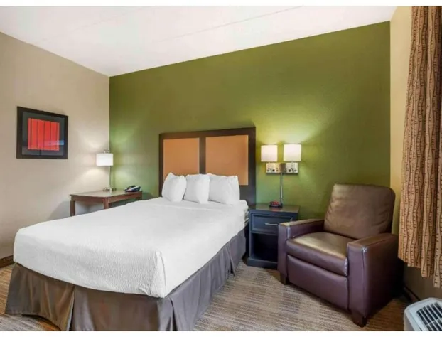 Studio 6 Extended Stay Chicago Lisle IL hotel detail image 4